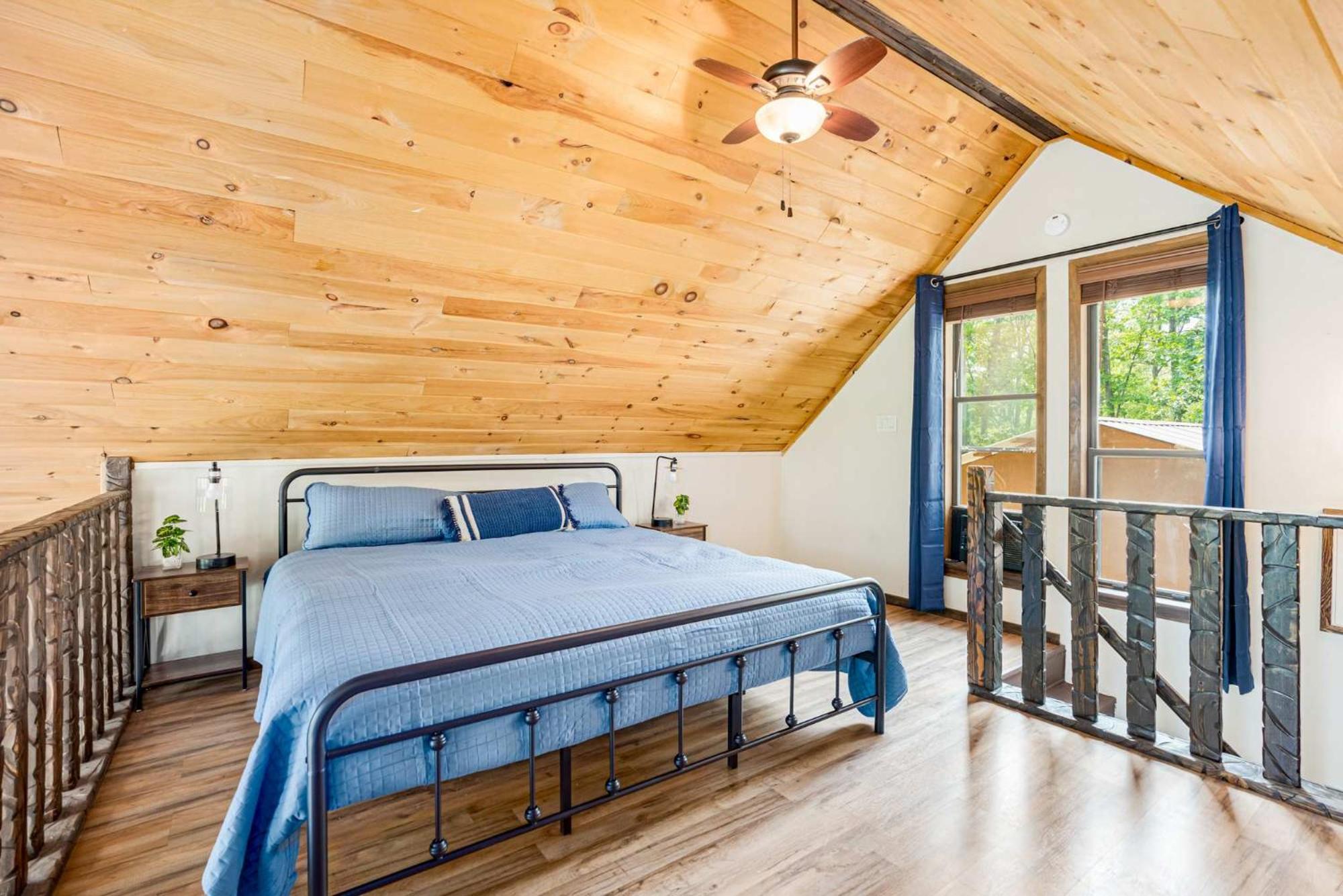 Quaint Loft Cabin W Hot Tub, Firepit, Deck & Grill Hedgesville Exteriör bild
